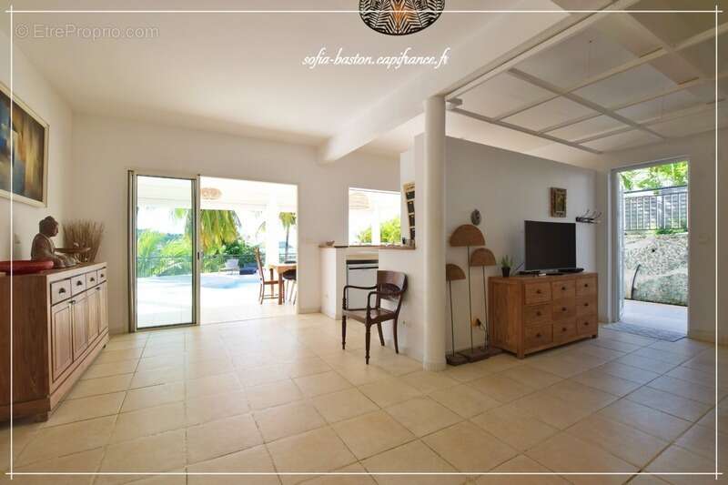 Maison à LES TROIS-ILETS