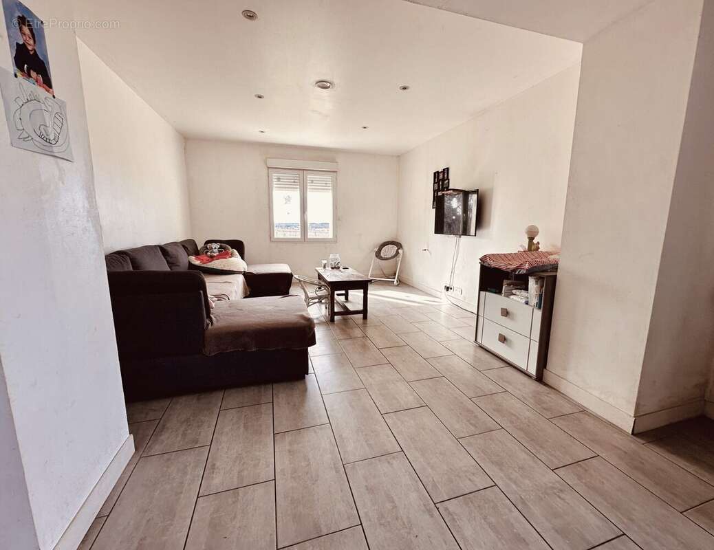 Salon - Living room - Maison à ISSIGEAC