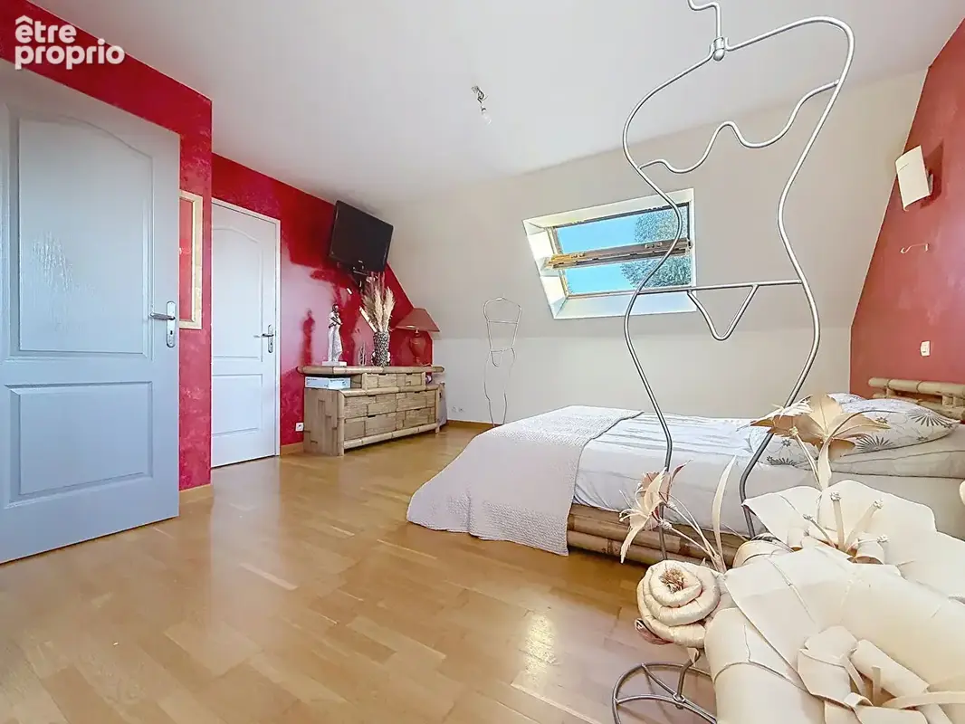 COLOMBY ANGUERNY - Maison de 8 pièces sur terrain de plus de 1 300 m2 - photo 3