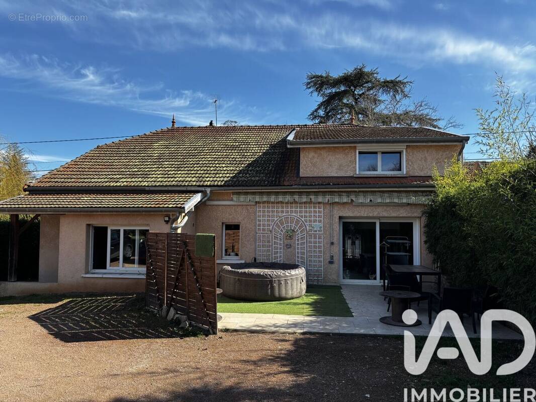 Photo 1 - Maison à VILLEREST