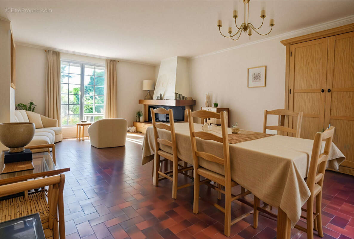 Maison à ROSNY-SOUS-BOIS