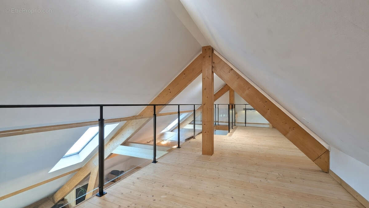 Appartement à SEYNOD