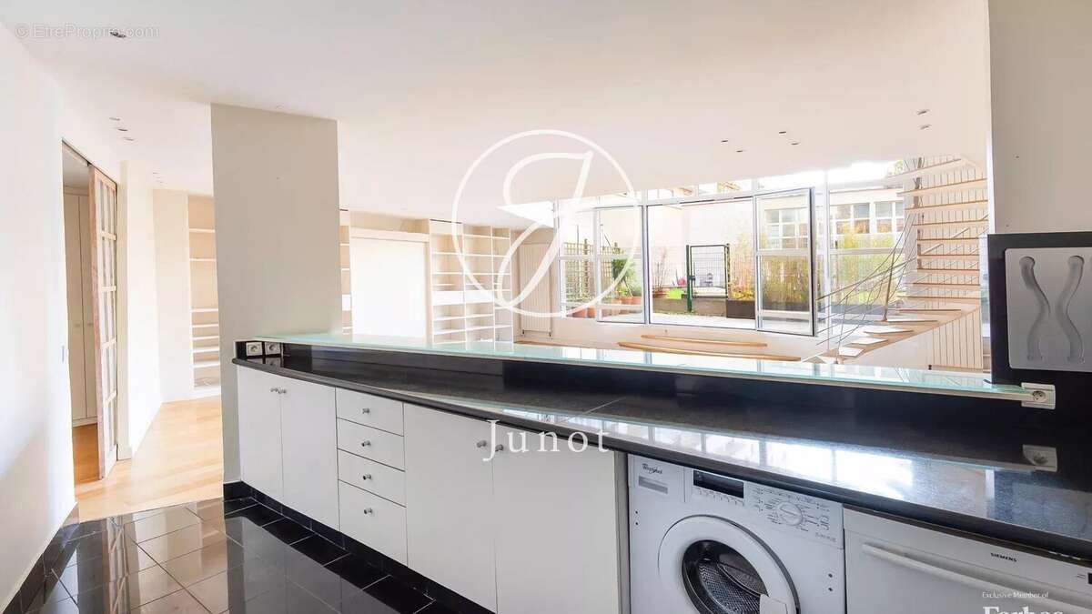 Appartement à PARIS-19E