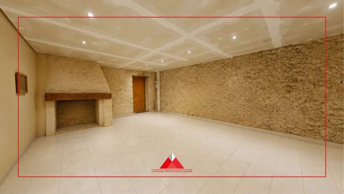 Duplex de 282m² avec son jardin privatif de 720m² - photo 5