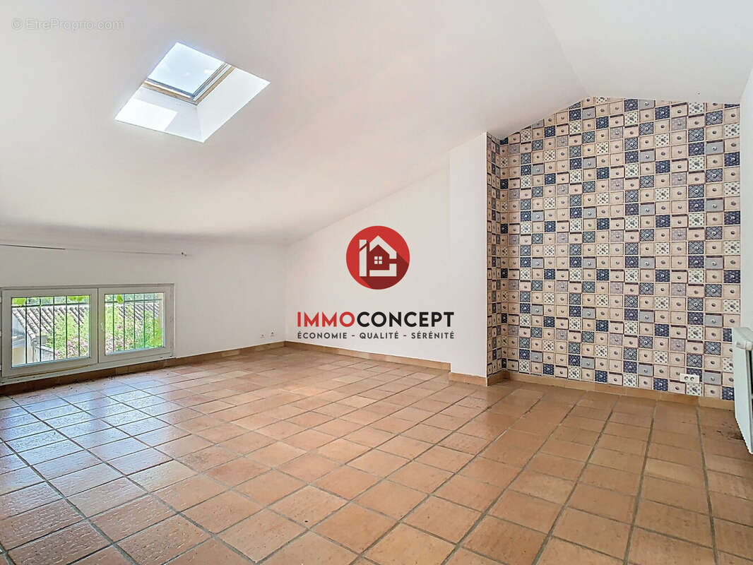 Maison à VILLENEUVE-LES-AVIGNON