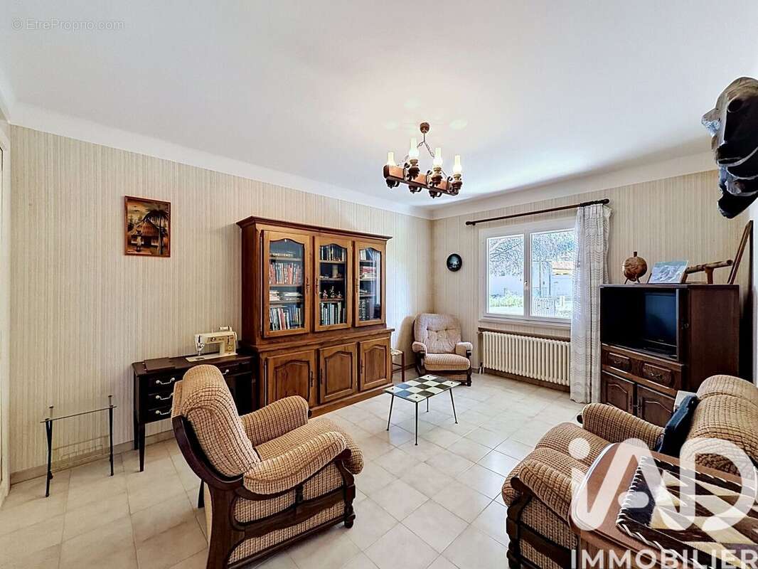 Photo 6 - Maison à VILLEMOLAQUE