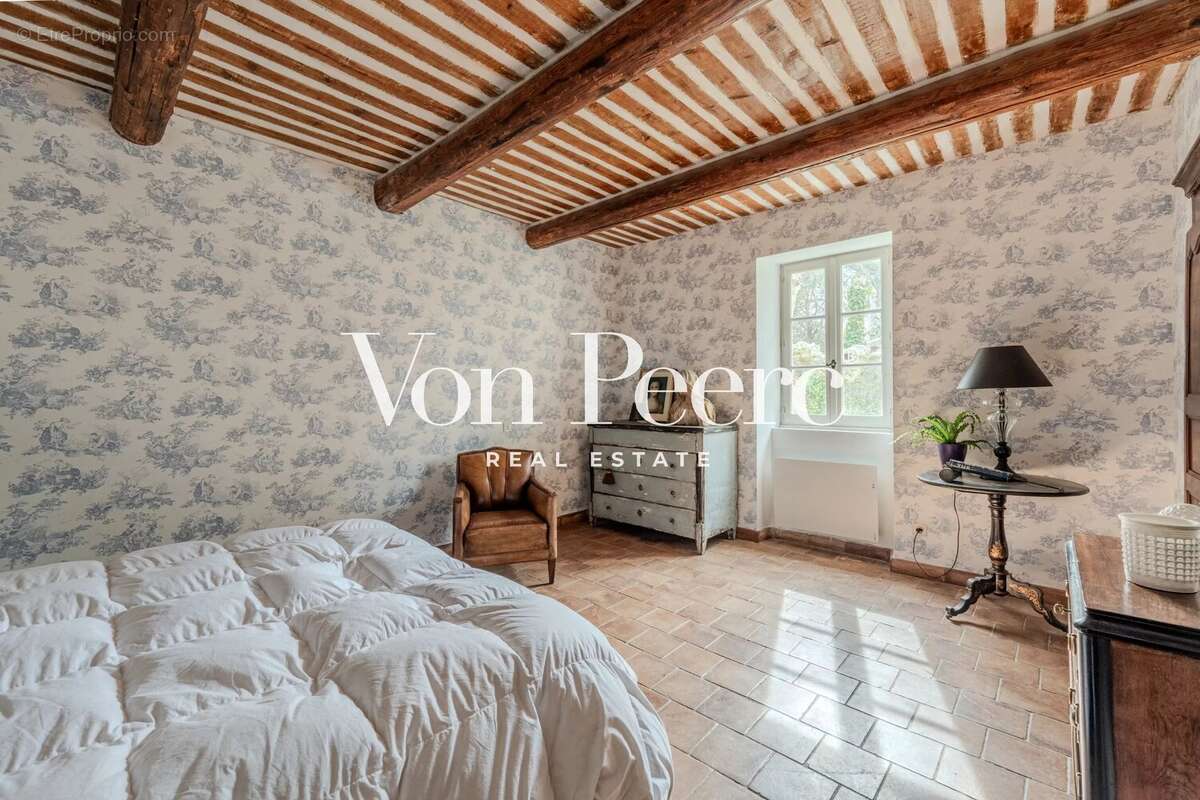 Maison à PLAN-D'ORGON