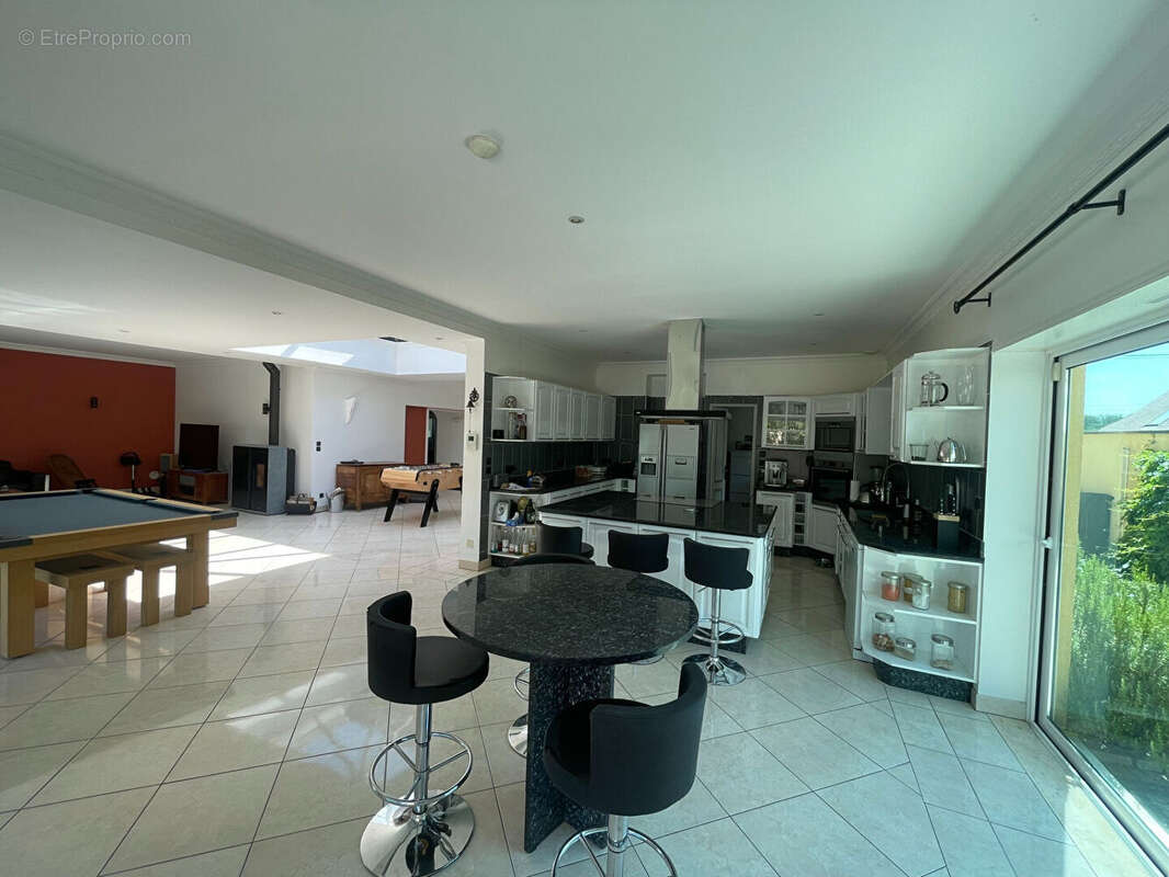 Maison 314 m² à Mardie  - photo 3