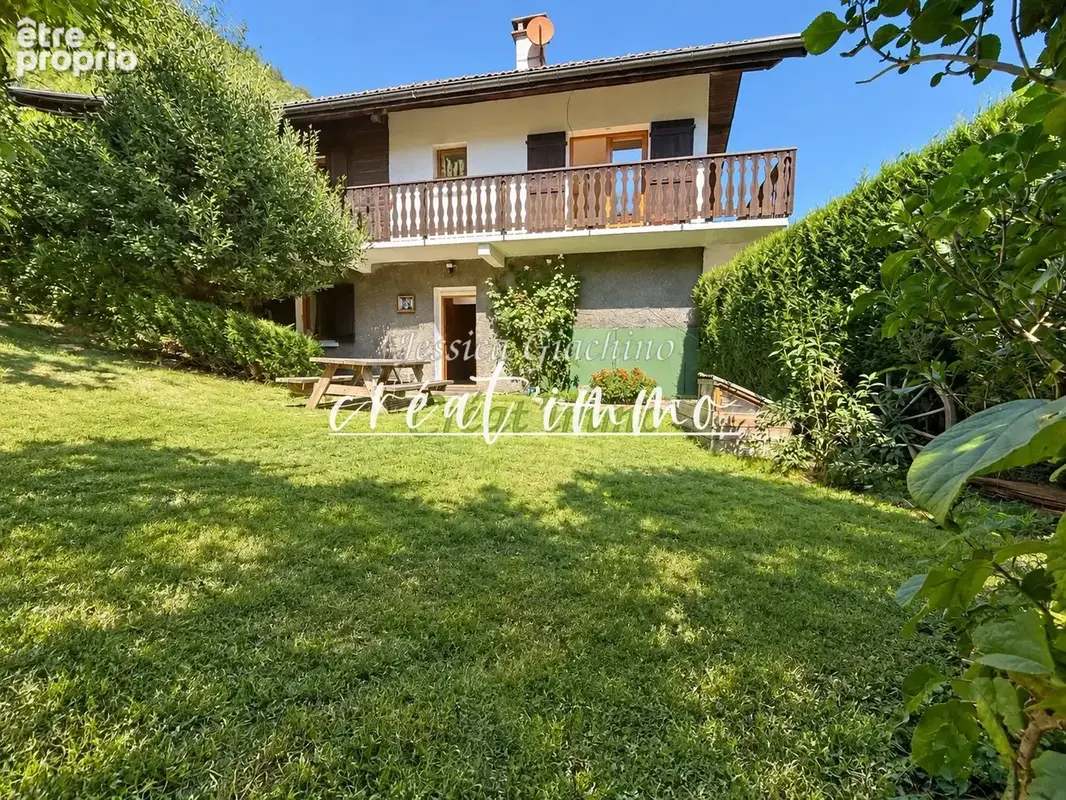 Maison à QUEIGE
