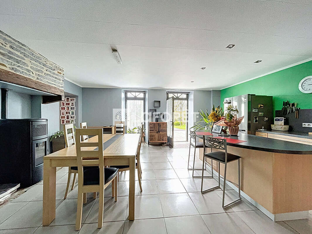 Maison à SAINT-JUST