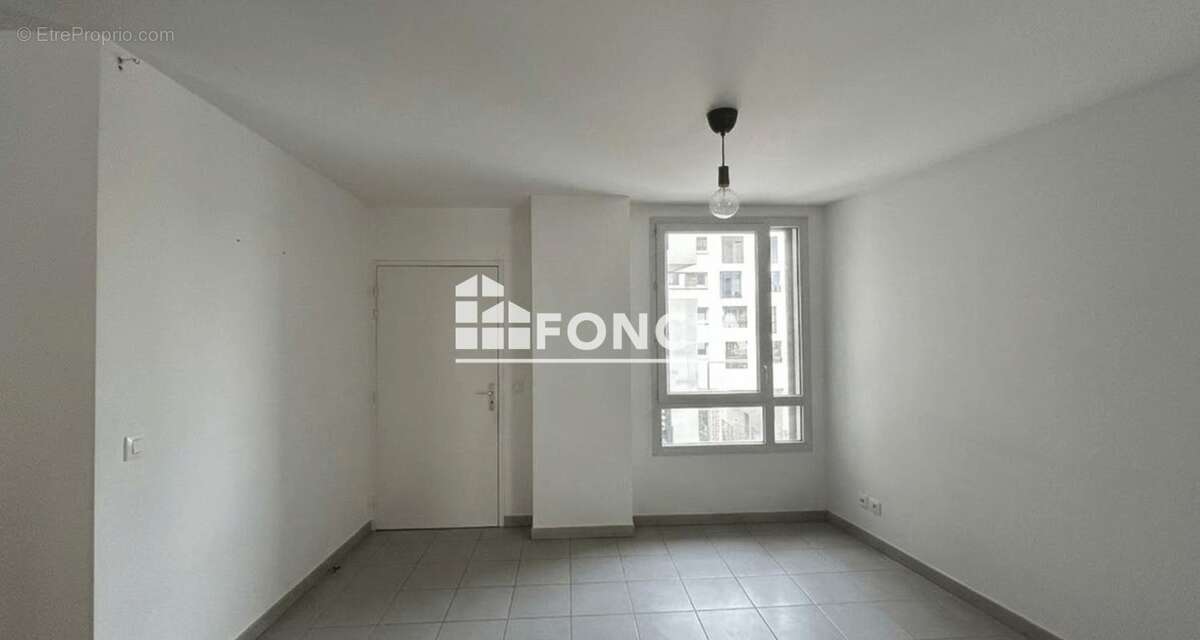 Appartement à MARSEILLE-3E