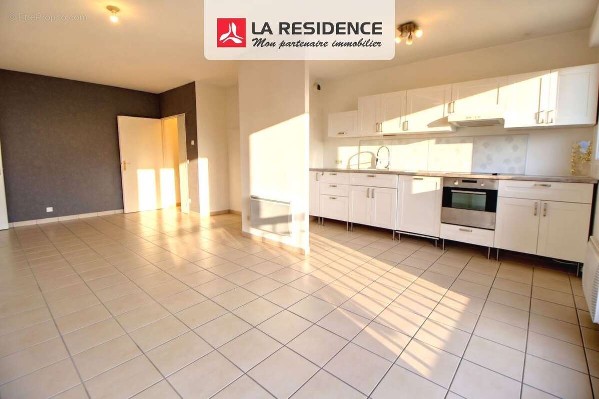 Appartement à VERNEUIL-SUR-SEINE