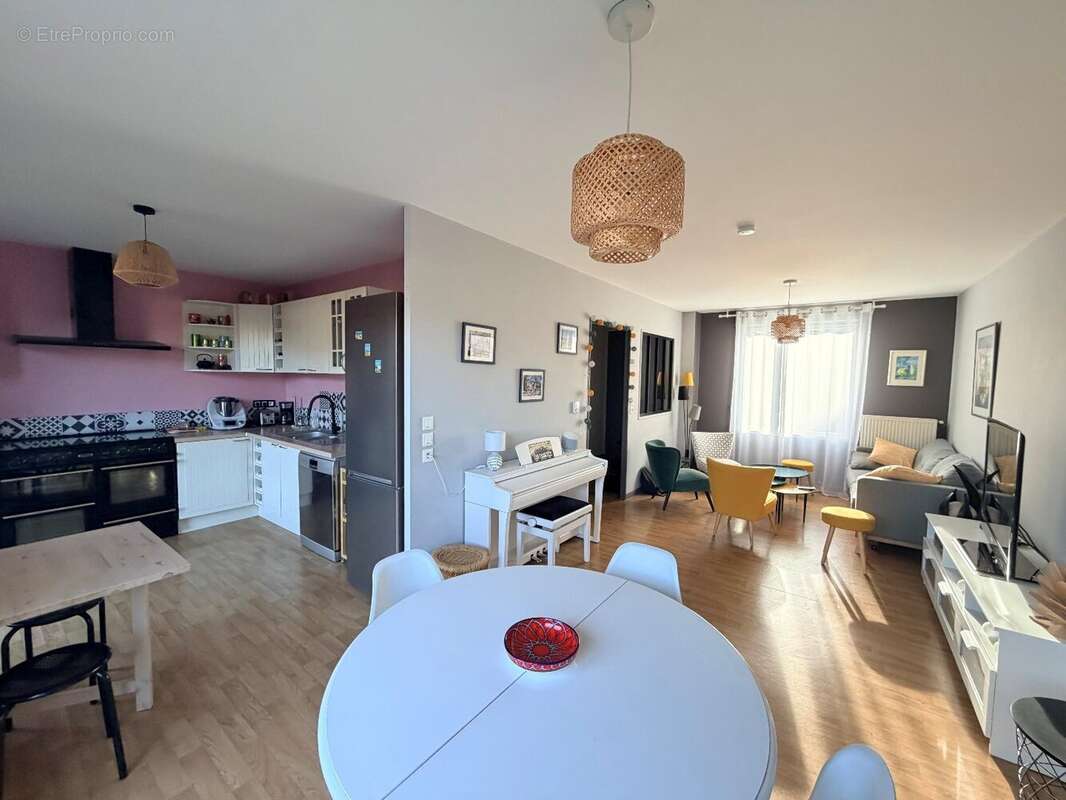 Maison à COLLEVILLE-MONTGOMERY