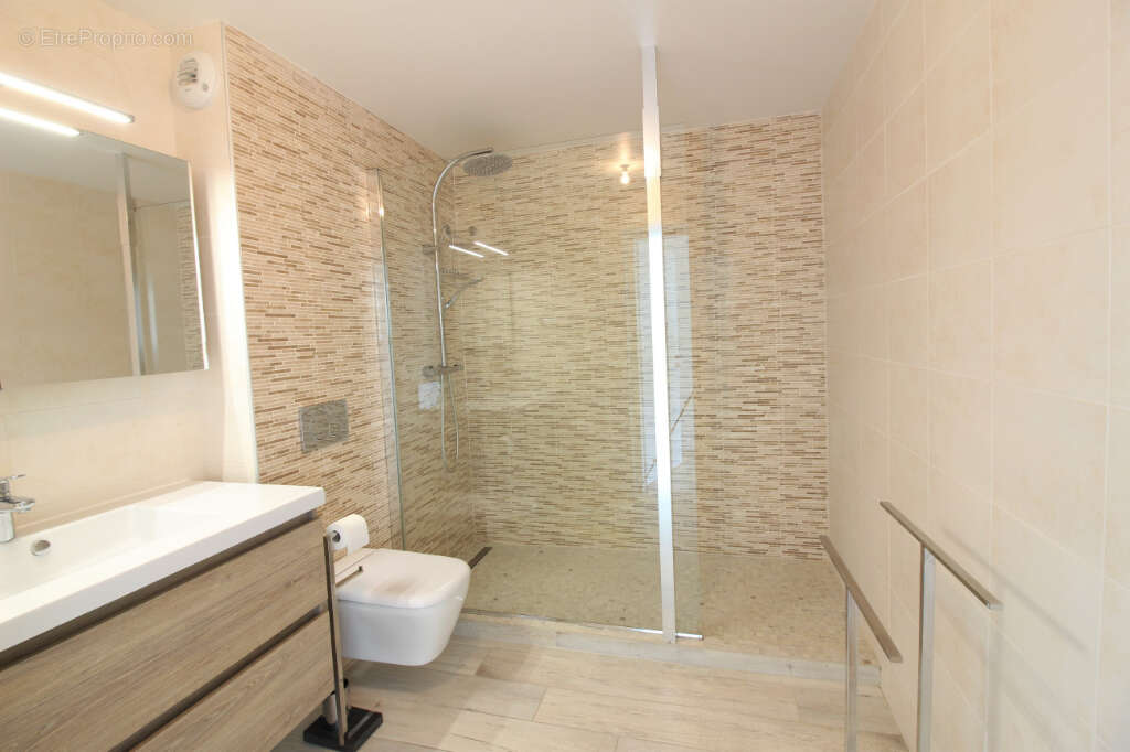 Appartement à DIVONNE-LES-BAINS