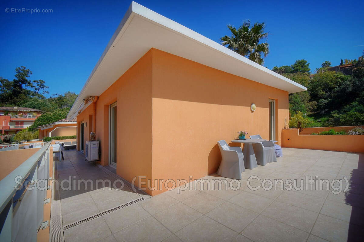 Appartement à THEOULE-SUR-MER