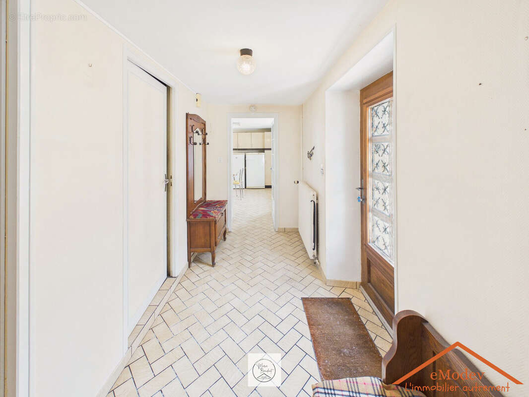Maison 122 m² à Le Val-D'ajol  - photo 4