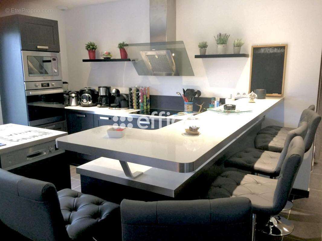 Maison 144 m² à Anizy-Le-Chateau  - photo 7