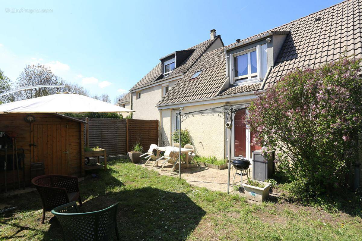 Maison à SAINT-OUEN-L'AUMONE