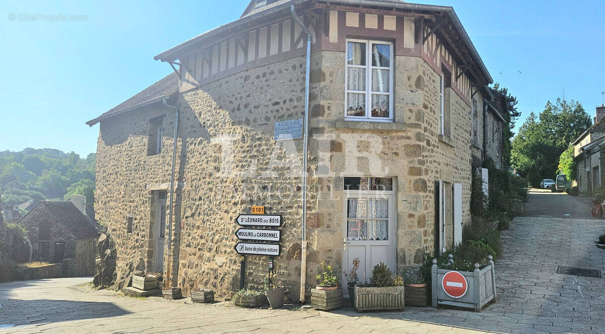 Maison à SAINT-CENERI-LE-GEREI