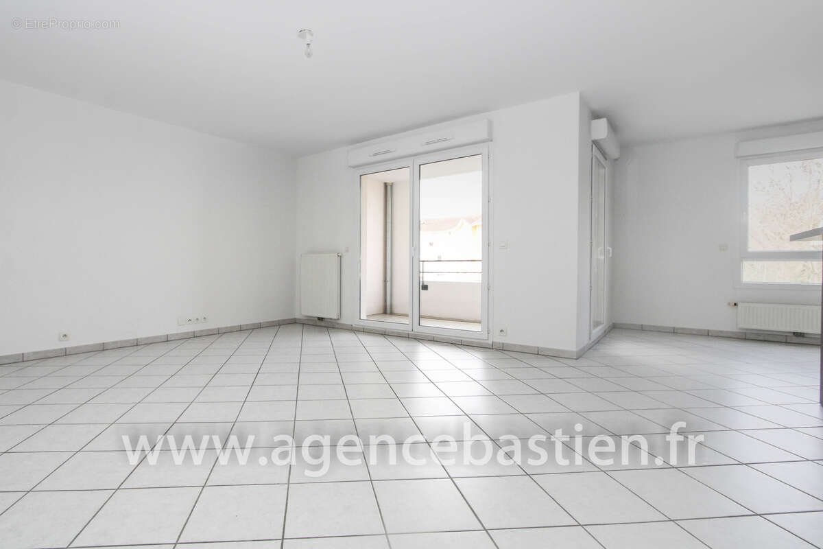 Appartement à ORNEX