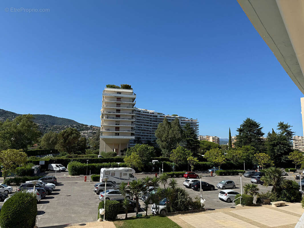 Appartement à MANDELIEU-LA-NAPOULE