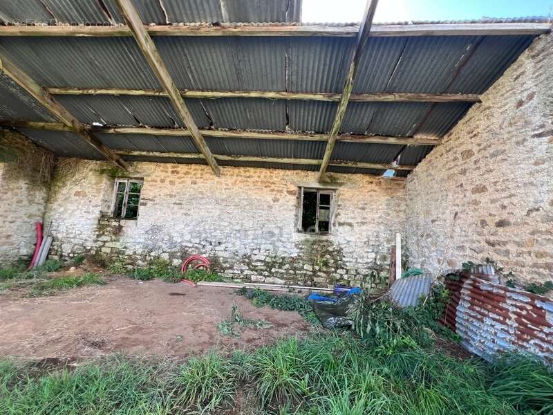 Terrain à bâtir de 830 m2 viabilisé avec bâtisses en pierre à rénover à Tourch (29) - photo 8