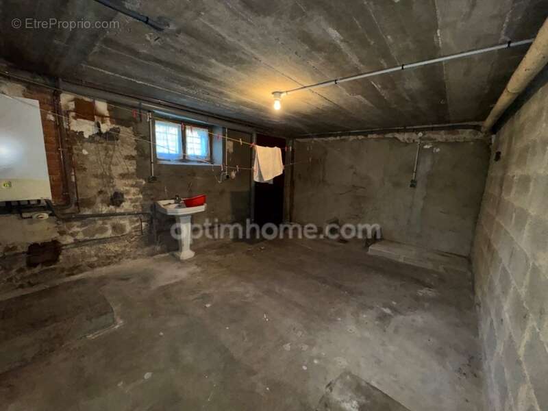 Maison à SAINT-SULPICE-LES-FEUILLES