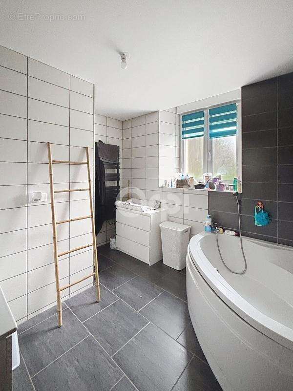 Maison à SAINT-OUEN-LES-PAREY