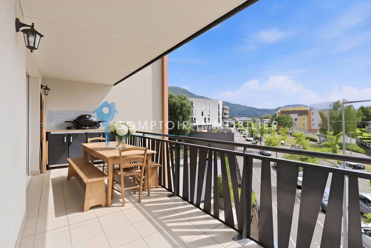 Appartement à SAINT-MARTIN-D'HERES