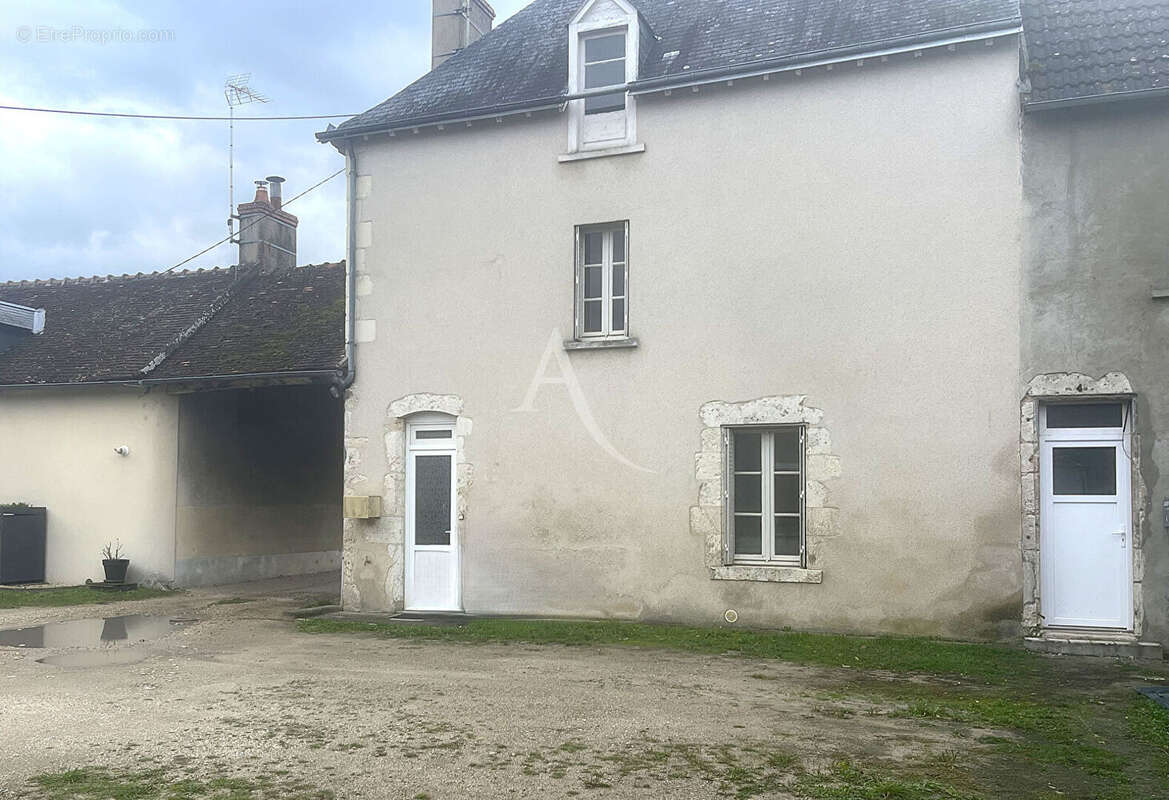 Maison à CELLETTES