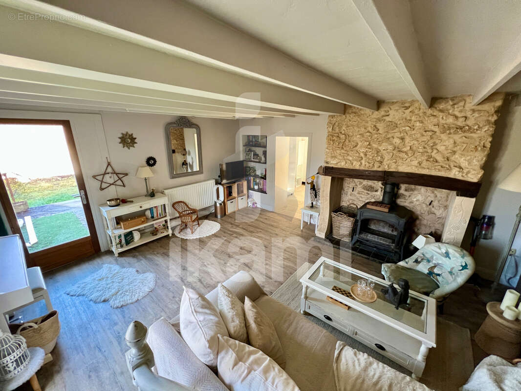 Maison à QUEYSSAC
