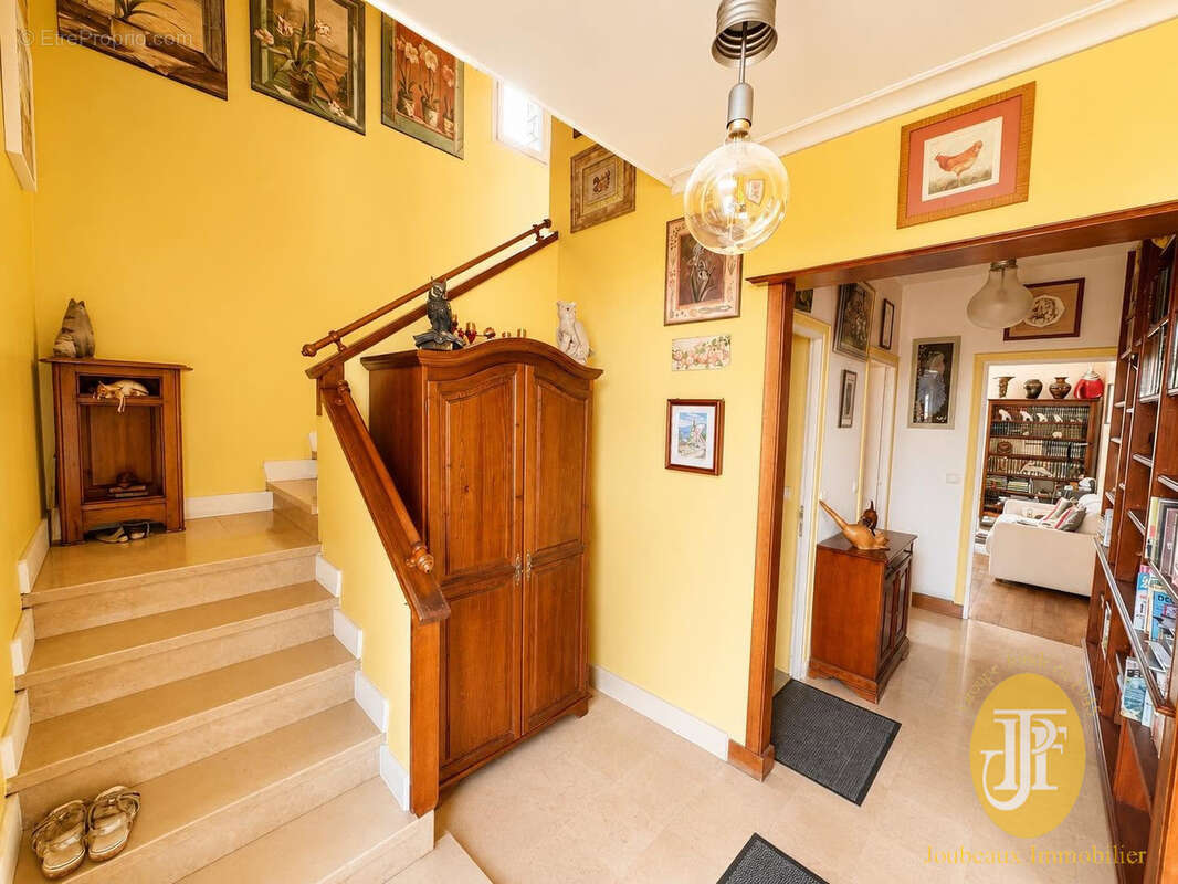 À Gaillon, une maison familiale alliant authenticité et modernité - photo 2