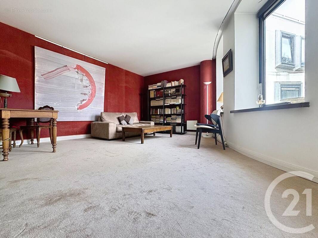 Appartement à PARIS-20E