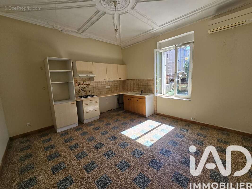 Maison 134 m² à Saint-Jean-De-Barrou  - photo 3