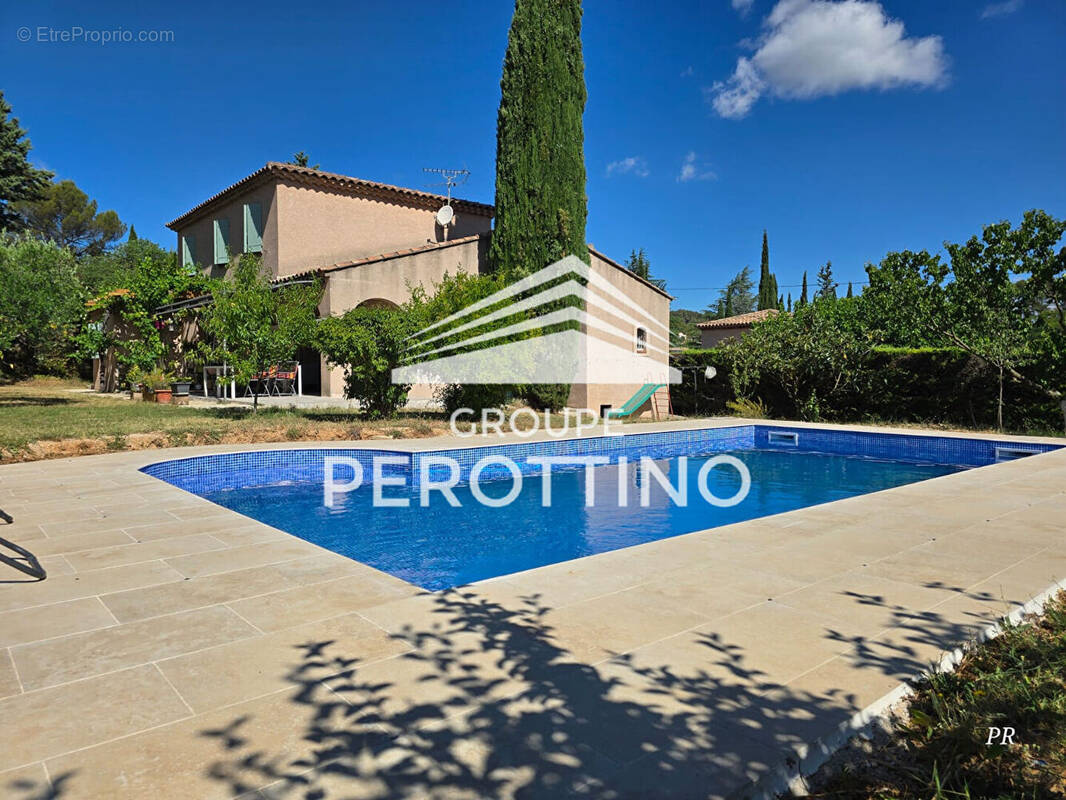 Maison à LA DESTROUSSE