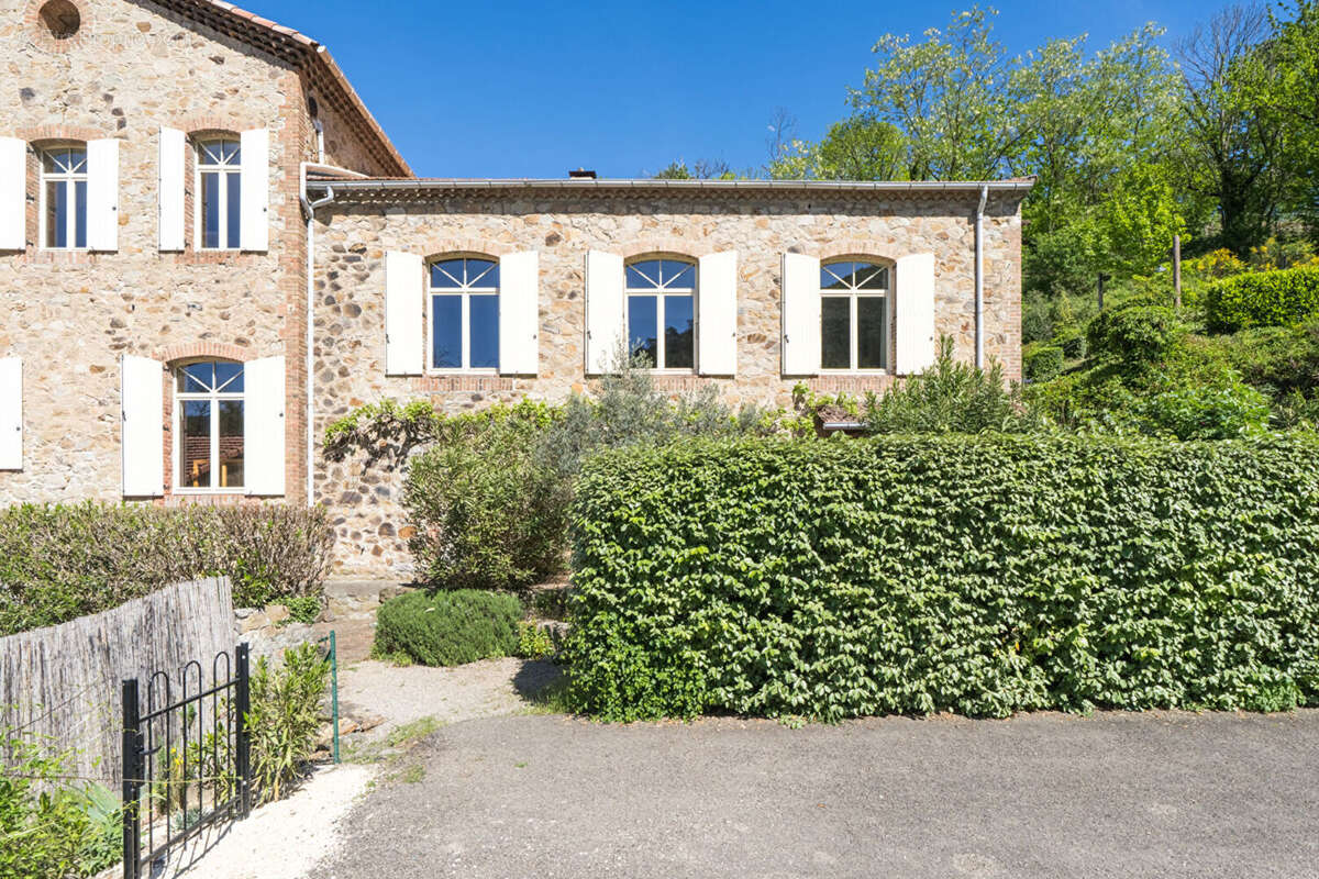 Maison à MOLIERES-SUR-CEZE