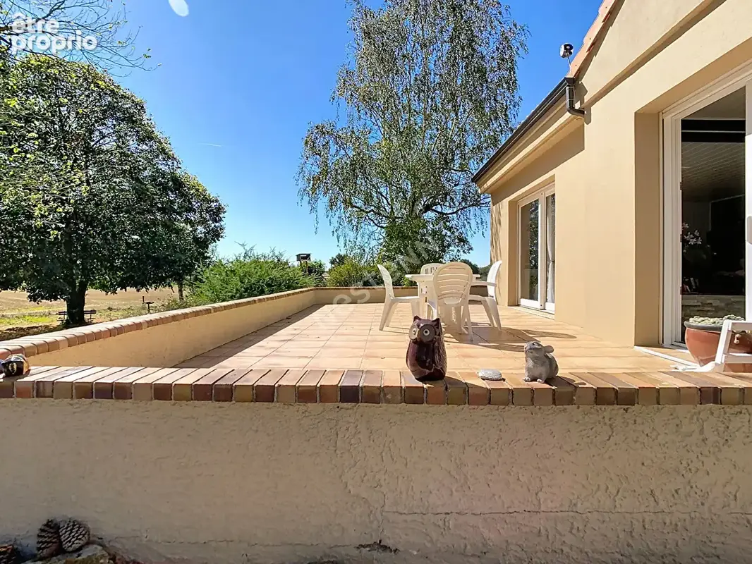 Maison sur sous sol à vendre sur la commune de Gesté avec un grand terrain - photo 6