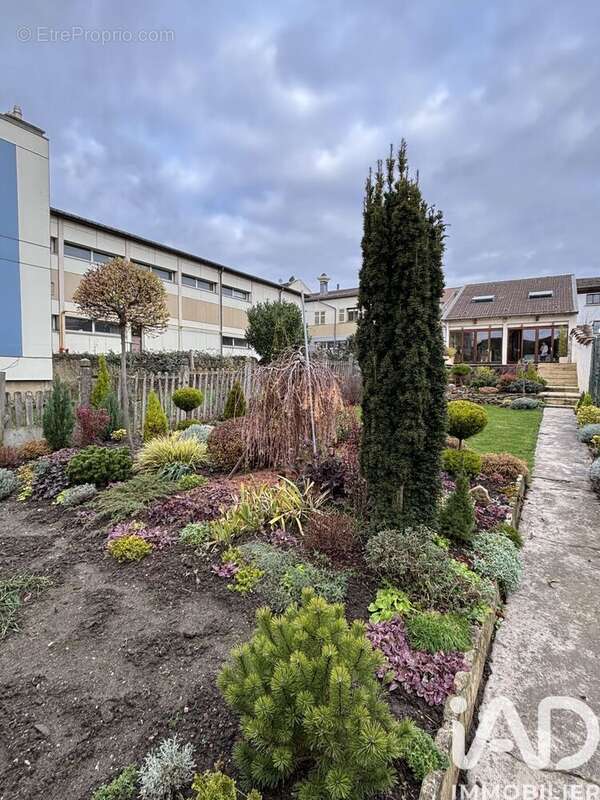 Photo 3 - Maison à NEUVES-MAISONS