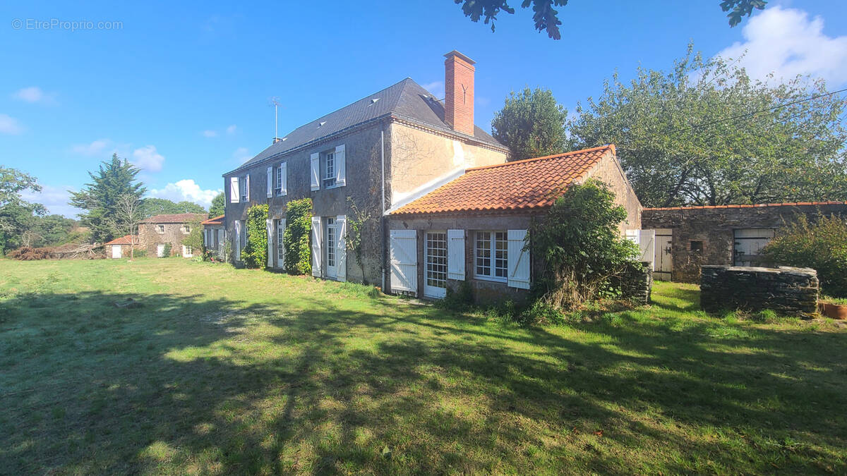 Maison à THORIGNY