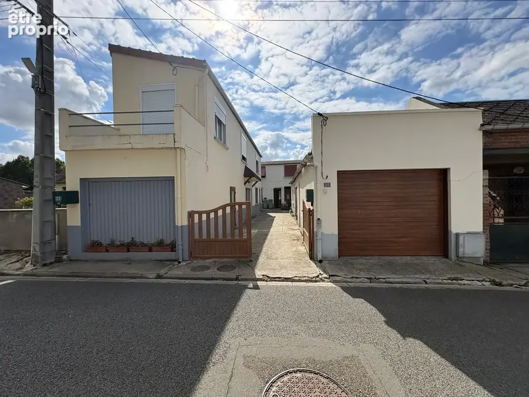 Photo Maison à Tully au prix de 118 500€