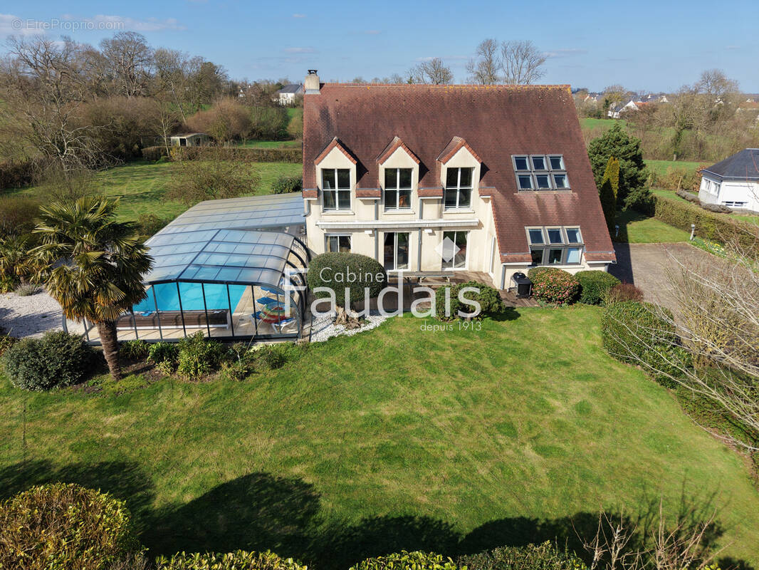 Maison à PONT-HEBERT