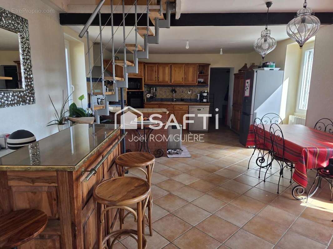 Maison 155 m² à Conques  - photo 4