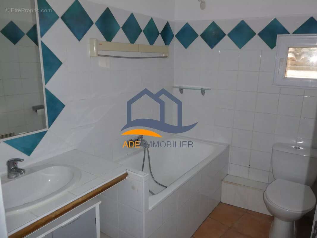 Appartement à EGUILLES