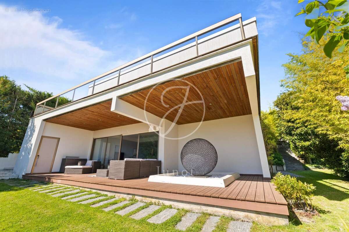 Maison à MARLY-LE-ROI