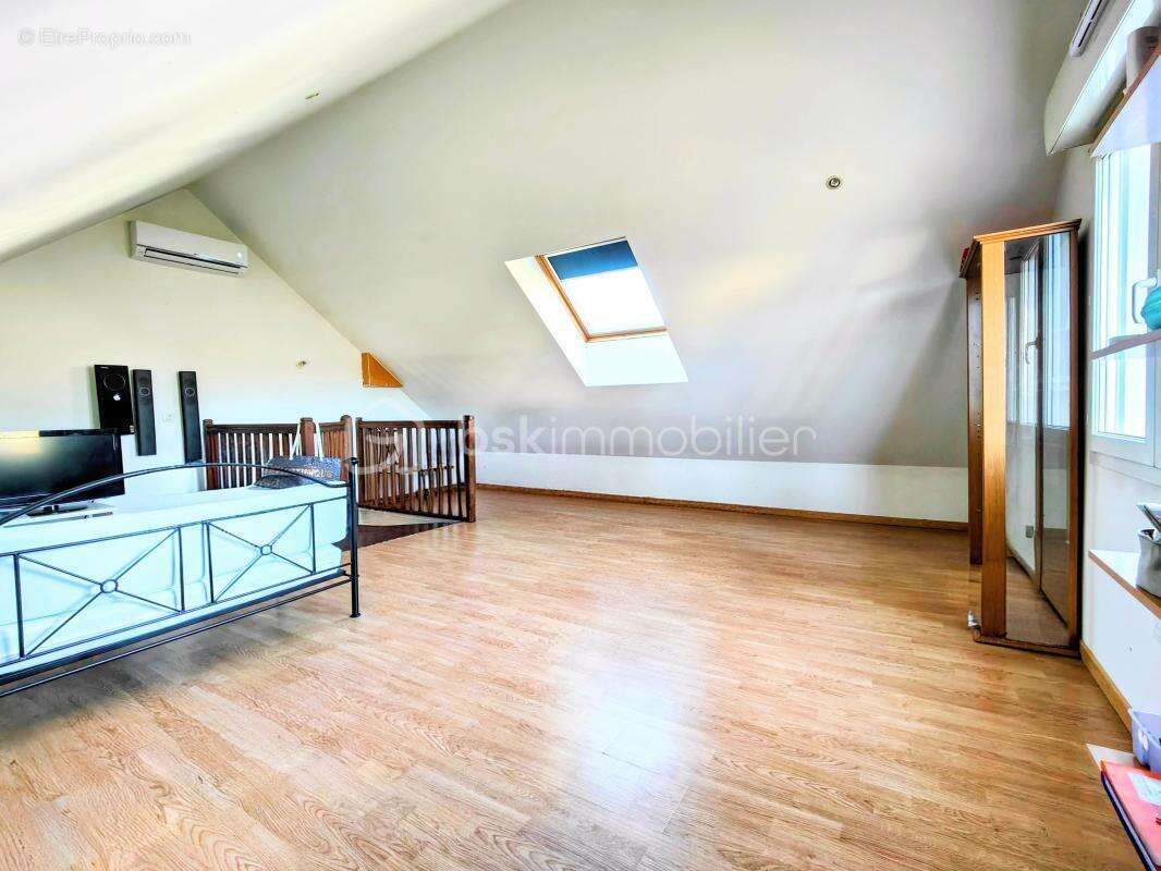 Maison à BAZAINVILLE