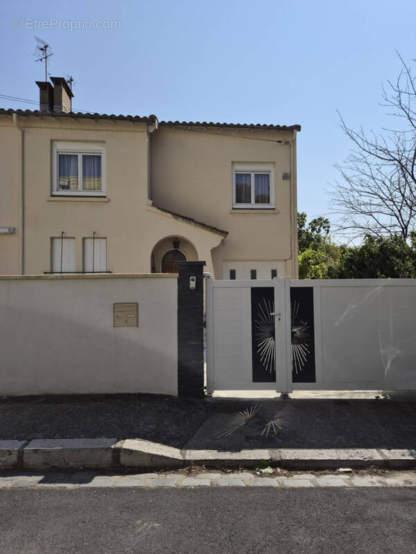 Maison à BEZIERS