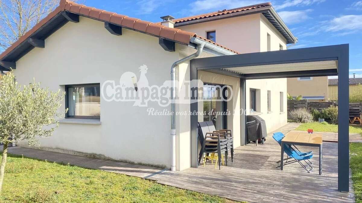 Maison à PONTCHARRA-SUR-TURDINE