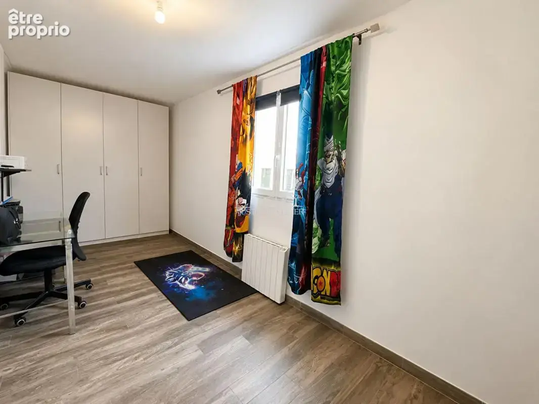 A VENDRE - Belle maison familiale T5 au calme, au fond d'une impasse à Saint-Victoret - photo 15
