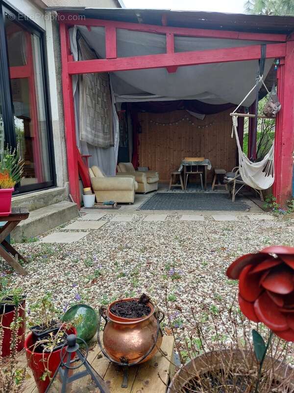 Maison à LA CHAUSSEE-SAINT-VICTOR