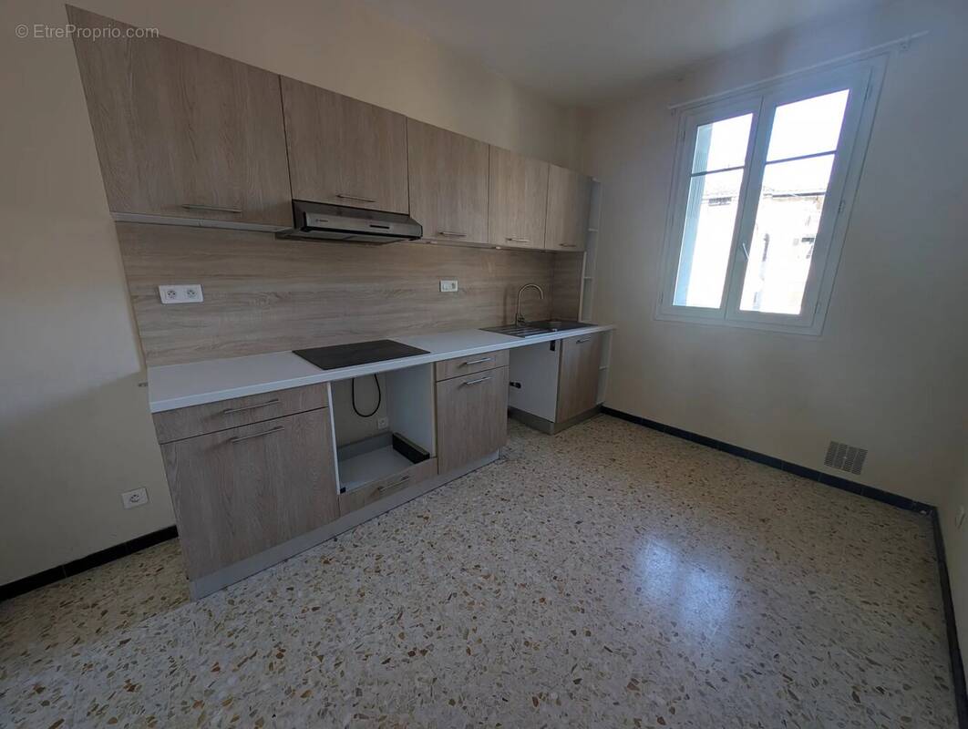 Appartement à L'ESCARENE